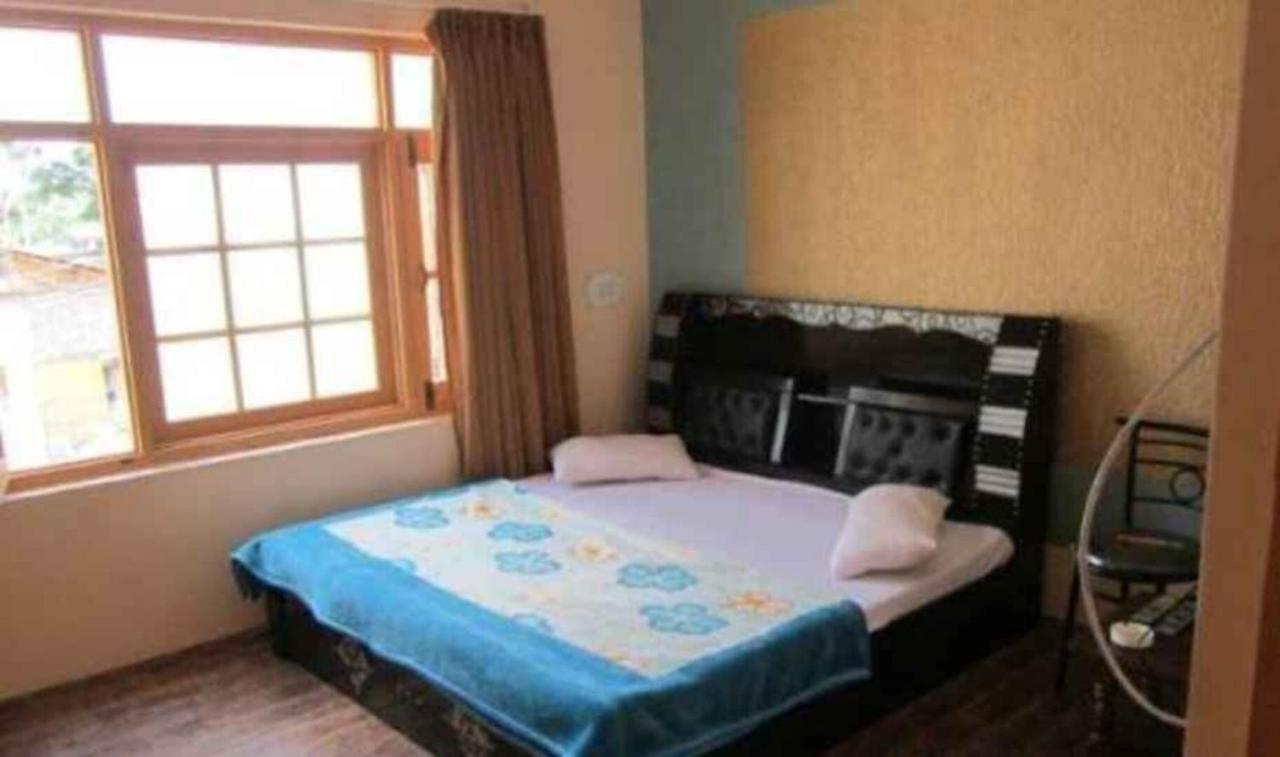 Hotel Grand City Heart Srīnagar Zewnętrze zdjęcie