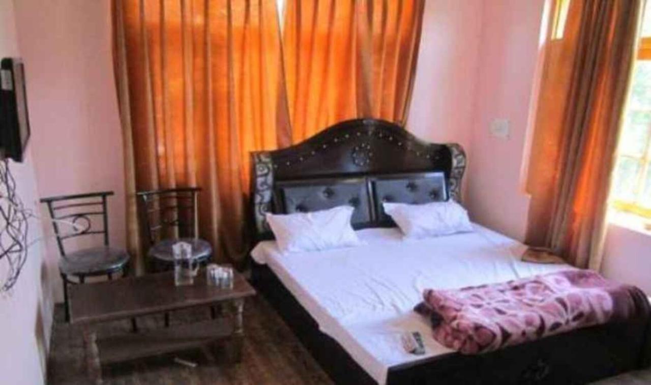 Hotel Grand City Heart Srīnagar Zewnętrze zdjęcie